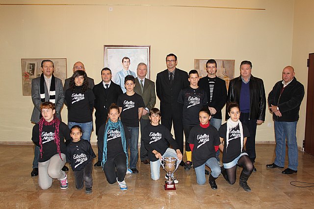 Valcárcel recibe a los ganadores del Campeonato de España de Béisbol, el equipo murciano Estrellas Negras de Algezares - 1, Foto 1