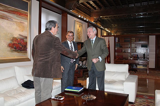 El presidente Valcárcel reafirma su compromiso con el sector cooperativo de la Región - 2, Foto 2