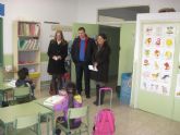 María Dolores Sánchez pasa revista a los colegios de Monteagudo