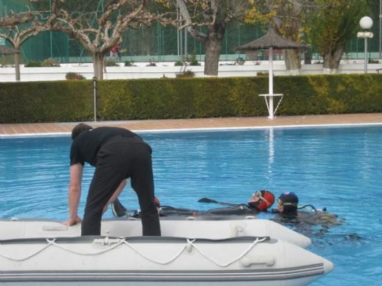 La concejalía de Deportes amplía el plazo de inscripción del curso de salvamento y socorrismo acuático, Foto 1