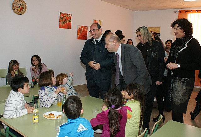 Inaugurado el nuevo comedor escolar que beneficiará a cerca de 300 alumnos del Colegio Público Asunción Jordán de Puerto Lumbreras - 1, Foto 1
