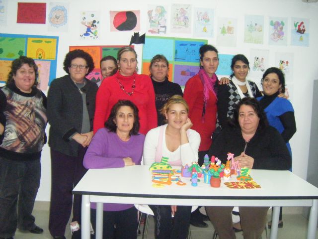 Las mujeres en riesgo de exclusión social aprenden a integrarse en el mercado laboral - 1, Foto 1