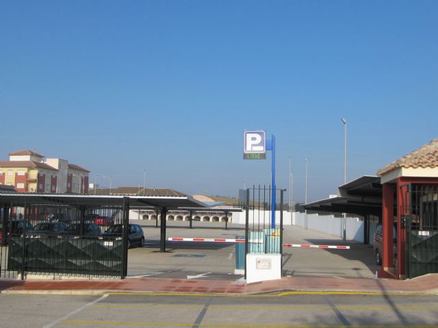 IU-Verdes denuncia la construcción de un aparcamiento en el cauce de la rambla de Cobatillas (San Javier) - 1, Foto 1