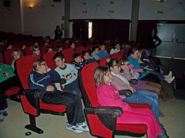 110 alumnos de primaria aprenden ilustración en el encuentro con Federico Delicado - 1, Foto 1
