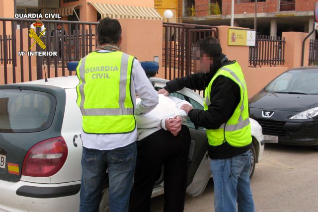 La Guardia Civil detiene a un joven dedicado a cometer robos en viviendas y establecimientos - 1, Foto 1