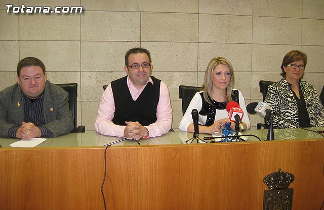 Rueda de prensa. Carnavales Totana 2011, Foto 1