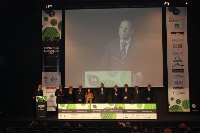 El Alcalde Cámara recibe el galardón de la Federación Española de Organizadores Profesionales de Congresos - 4, Foto 4