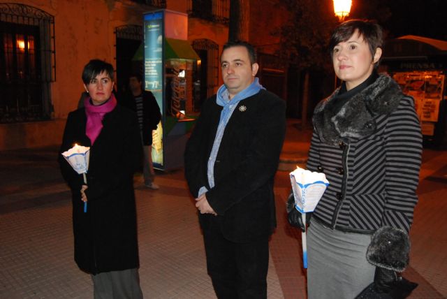 City officials attending the traditional torchlight procession, Foto 4