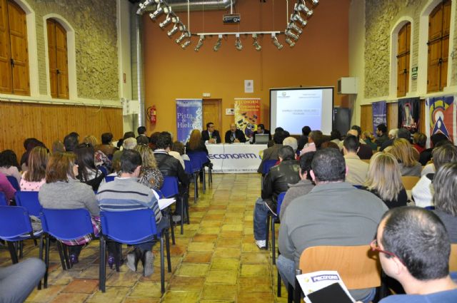 El consistorio muleño estudiará con Acomul la regulación del tráfico en la localidad - 1, Foto 1