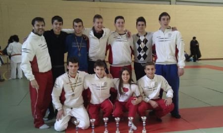 6 Oros, 2 Platas y 2 Bronces es el balance del Club murciano en el Cto. Regional Junior - 1, Foto 1
