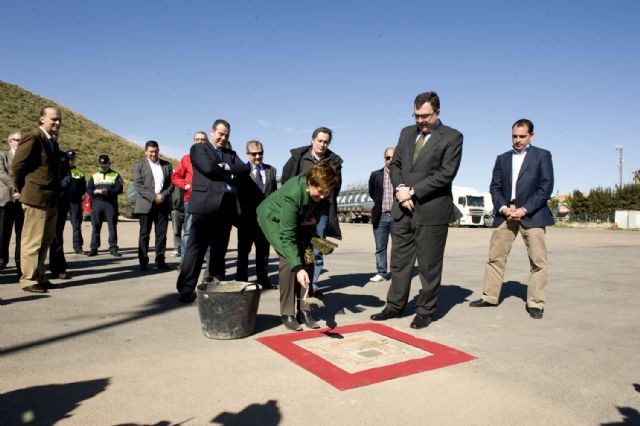 Comienzan las obras de las tres rotondas de la carretera de Torreciega - 2, Foto 2