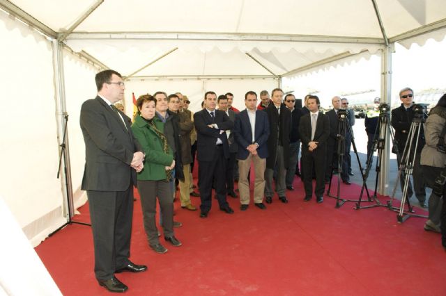 Comienzan las obras de las tres rotondas de la carretera de Torreciega - 5, Foto 5