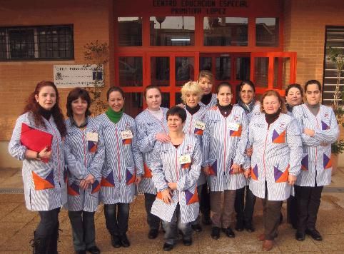 Las alumnas del taller de Atención a la Dependencia en el Aula comienzan sus prácticas laborales - 1, Foto 1