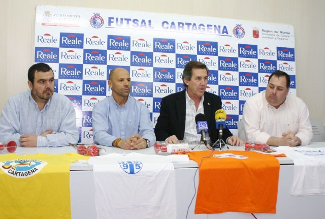 La FFRM y los peñistas del Reale Cartagena unidos ante la adversidad - 2, Foto 2