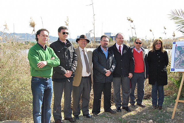 Una especie de pato declarada de extincin mundial, ha encontrado su hbitat en Alhama, Foto 3