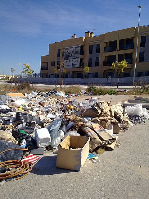 PSOE: Proliferan los vertederos ilegales en el municipio ante la indiferencia manifiesta del gobierno local - 2, Foto 2