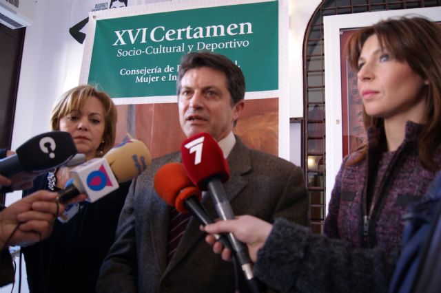 Lorca se ha convertido hoy en el punto de partida del XVI Certamen Socio Cultural y Deportivo de Mayores - 1, Foto 1