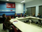 Las organizaciones de servicios sociales piden al PSOE ayuda para conseguir que Valcrcel les pague lo que les debe desde 2009