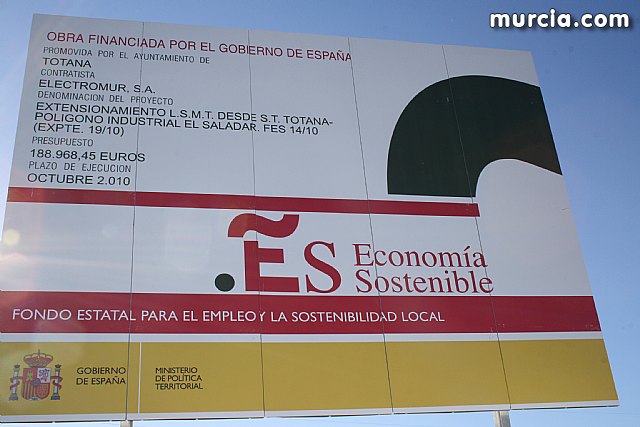 Terminan la instalacin de la red de Media Tensin del Polgono Industrial de El Saladar de Totana - 3