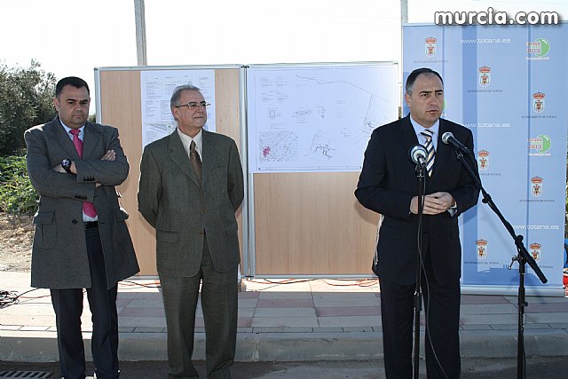 Terminan la instalacin de la red de Media Tensin del Polgono Industrial de El Saladar de Totana - 12