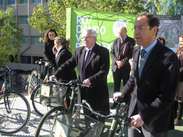 El Alcalde Cámara recorre el Campus de Espinardo para conocer la intermodalidad entre la bicicleta y el tranvía - 3, Foto 3