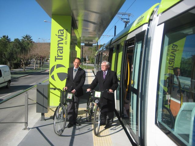 El Alcalde Cámara recorre el Campus de Espinardo para conocer la intermodalidad entre la bicicleta y el tranvía - 4, Foto 4
