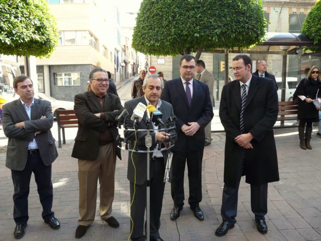 La Consejería de Obras Públicas instala en Molina de Segura paradas ecológicas - 1, Foto 1