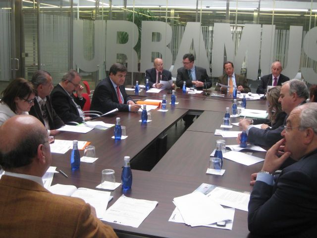 Urbamusa continúa trabajando en la construcción de carreteras e instalaciones municipales - 1, Foto 1