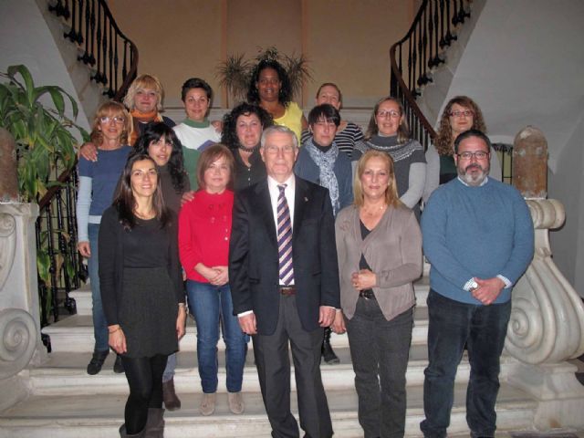 Servicios Sociales forma a 34 nuevos cuidadores para enfermos de Alzheimer - 2, Foto 2