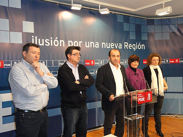 Los pedáneos socialistas alertan de que las actividades de cientos de asociaciones corren peligro con el recorte a las Juntas Municipales - 1, Foto 1