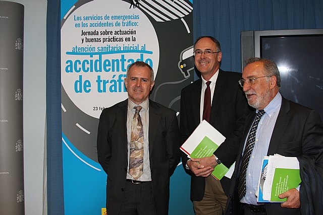 Sanidad presenta una guia de recomendaciones para optimizar  la  atención sanitaria inicial al accidentado de tráfico - 1, Foto 1