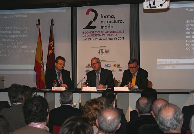 El presidente anima a los arquitectos a trabajar para acercar a los ciudadanos el arte a través de las edificaciones públicas y privadas - 2, Foto 2