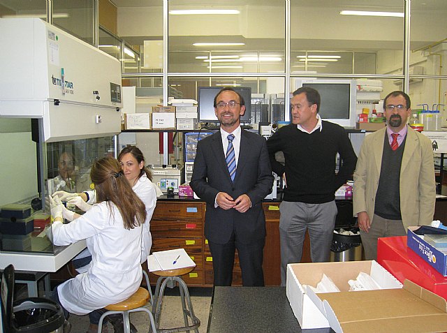 Marín se reúne con dos grupos de excelencia de la Región punteros en neurobiología y en investigación celular y reproducción humana - 1, Foto 1