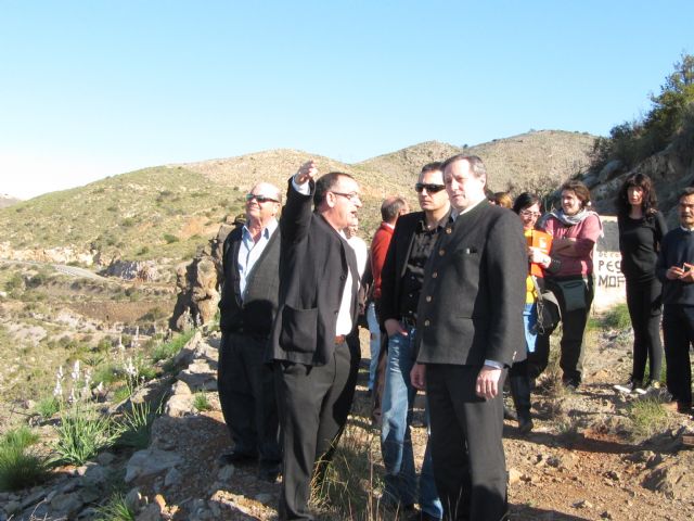 Meyer alerta del daño irreparable que causaría la contrucción de un macropuerto en El Gorguel - 1, Foto 1