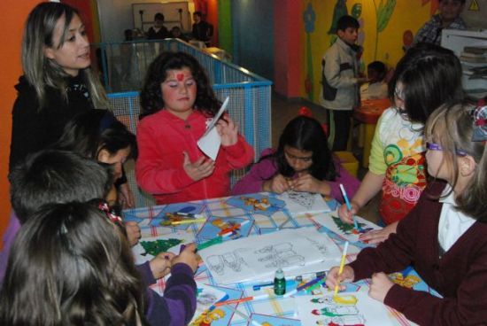 Más de 400 niños participan semanalmente en las actividades lúdico-formativas, Foto 1
