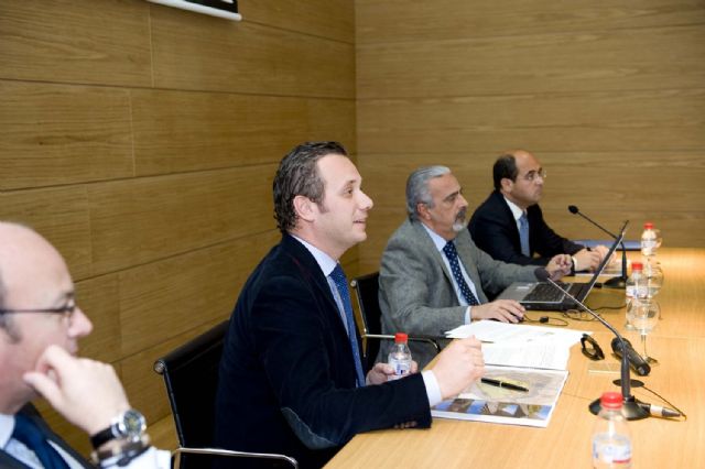 Segado explica a promotores y constructores el proyecto del Molinete - 1, Foto 1