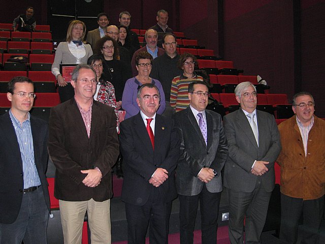Campos clausura unas jornadas que explican el funcionamiento del 1-1-2 y la gestión de las emergencias a más de 640 escolares de Jumilla - 1, Foto 1