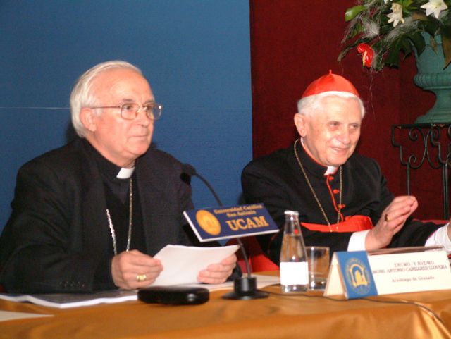 La UCAM celebrará un Congreso Mundial en homenaje a Benedicto XVI - 1, Foto 1