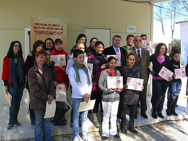La Comunidad financió en 2010 con 264.000 euros las actividades de Cáritas contra la exclusión social - 1, Foto 1