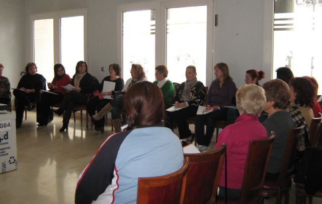 Lorquí acoge una charla sobre la igualdad en el ámbito empresarial - 2, Foto 2