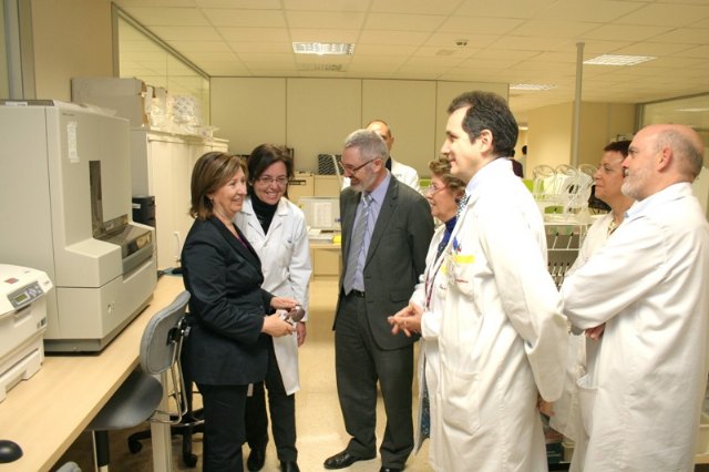El Centro de Bioquímica y Genética Clínica diagnosticó a 23.350 pacientes durante 2010 - 2, Foto 2