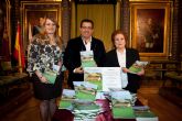 Blaya y Jiménez presentan ´Poemas y Romances II´ de Concepción Izquierdo