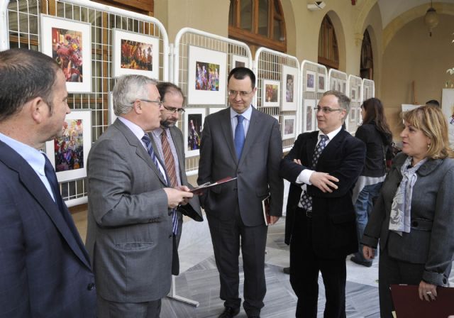Exponen en el Claustro de Derecho una muestra sobre el Estado mexicano de Michoacán - 2, Foto 2