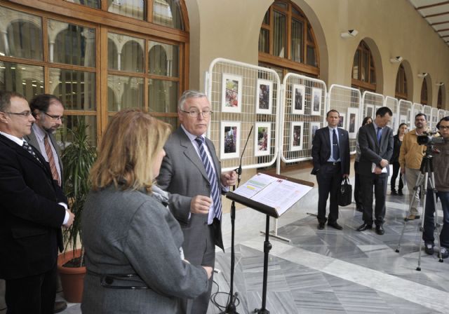 Exponen en el Claustro de Derecho una muestra sobre el Estado mexicano de Michoacán - 4, Foto 4