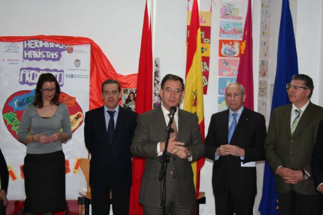 Inaugurada la exposición de trabajos de formación en habilidades plásticas de estampación y cerámica, en el centro integral de san josé obrero - 4, Foto 4