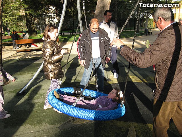 Doscientos niños con discapacidad disfrutarn de los dos parques adaptados que el ayuntamiento ha instalado - 6