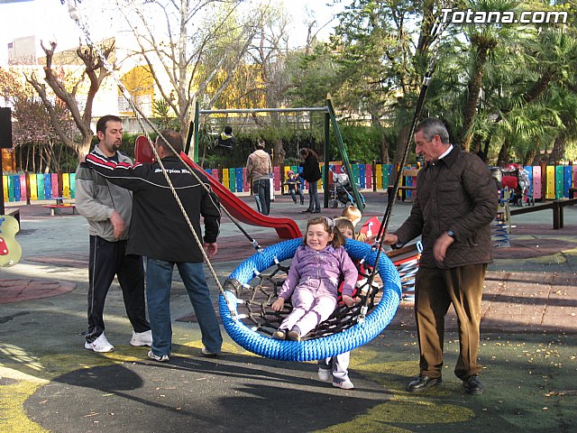 Doscientos niños con discapacidad disfrutarn de los dos parques adaptados que el ayuntamiento ha instalado - 7