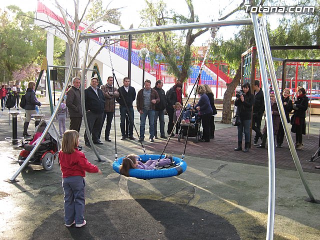 Doscientos niños con discapacidad disfrutarn de los dos parques adaptados que el ayuntamiento ha instalado - 11