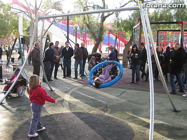 Doscientos niños con discapacidad disfrutarn de los dos parques adaptados que el ayuntamiento ha instalado - 12