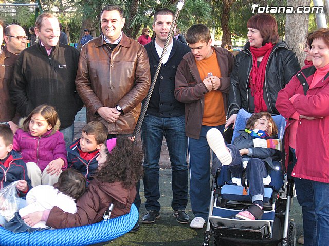 Doscientos niños con discapacidad disfrutarn de los dos parques adaptados que el ayuntamiento ha instalado - 17